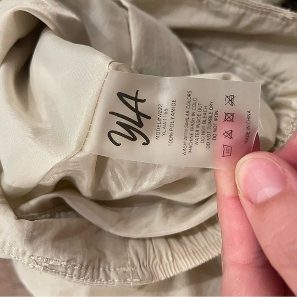 Young LA Womens Retro Cargo Joggers W222 Size Small Beige Pockets Parachute - Picture 8 of 12